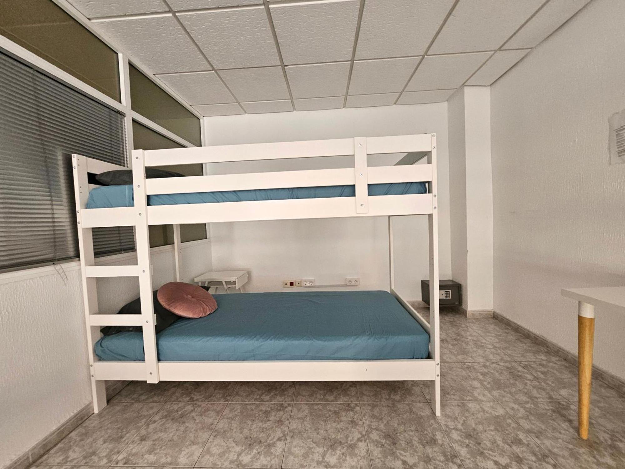 הוסטל Corralejo Coliving By Amazzzing Travel מראה חיצוני תמונה