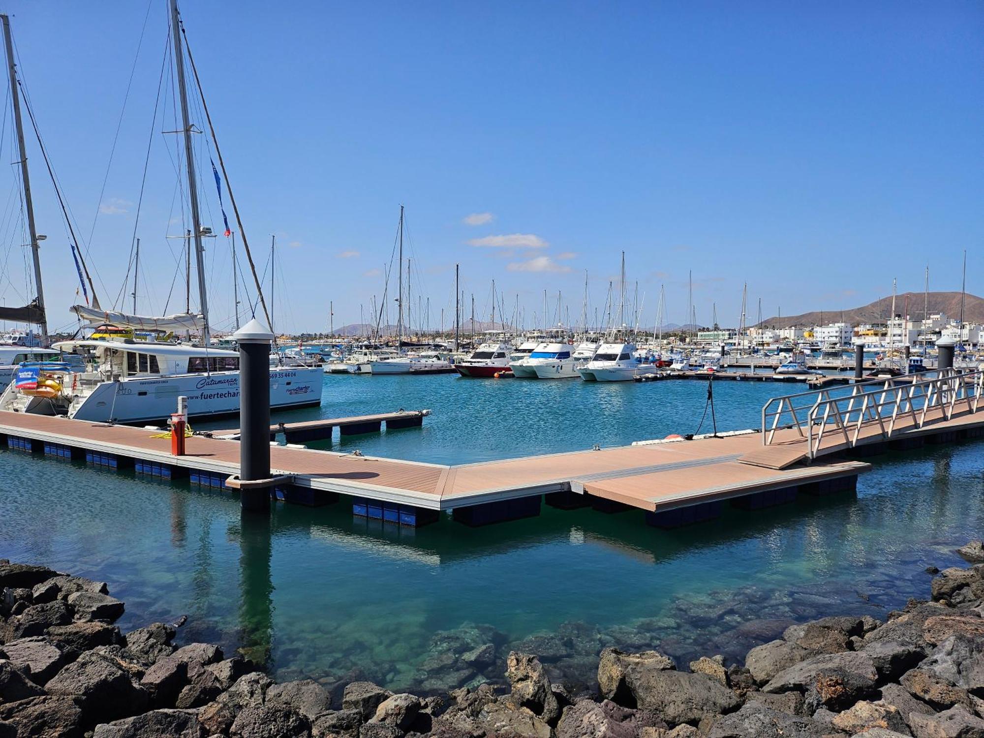 הוסטל Corralejo Coliving By Amazzzing Travel מראה חיצוני תמונה