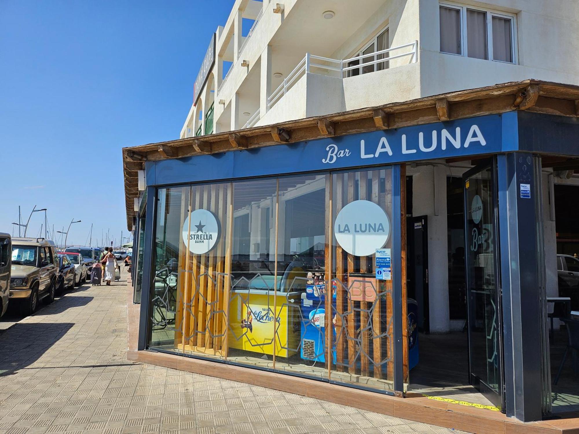 הוסטל Corralejo Coliving By Amazzzing Travel מראה חיצוני תמונה