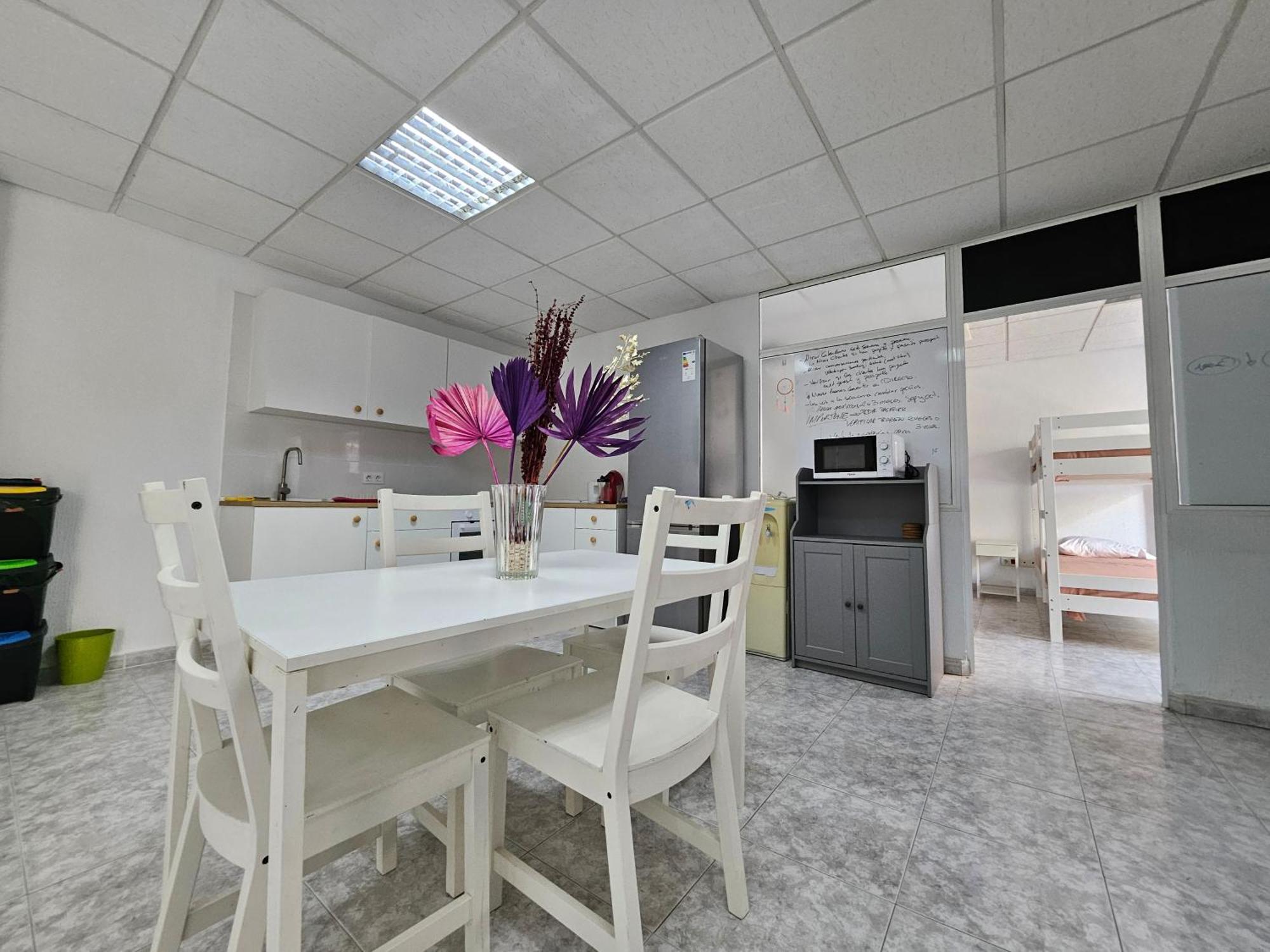 הוסטל Corralejo Coliving By Amazzzing Travel מראה חיצוני תמונה
